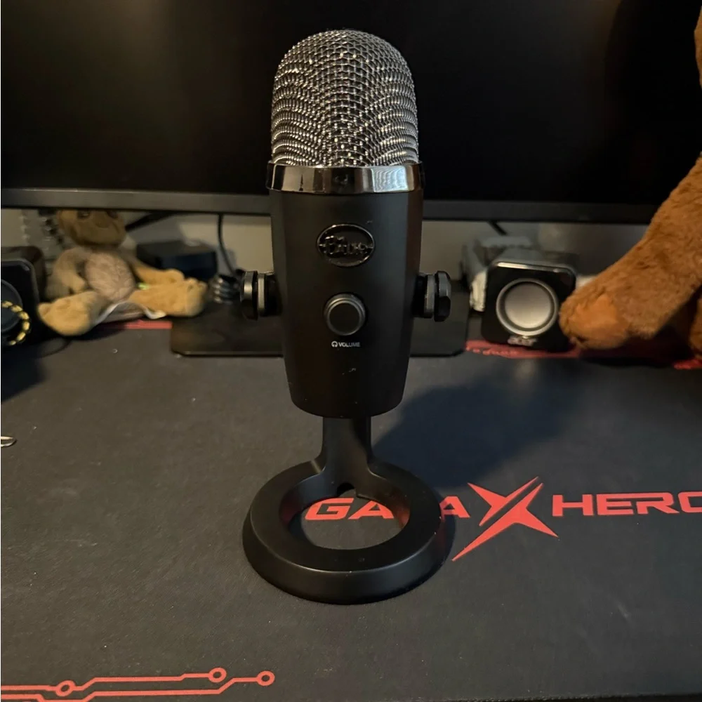 Blue yeti microphone